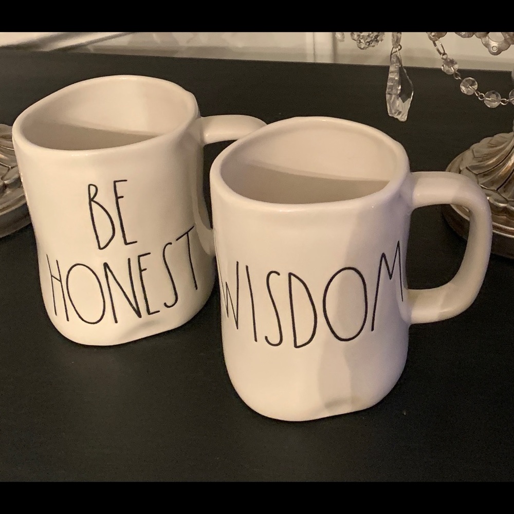Rae dunn mugs, pitcher, juicer
